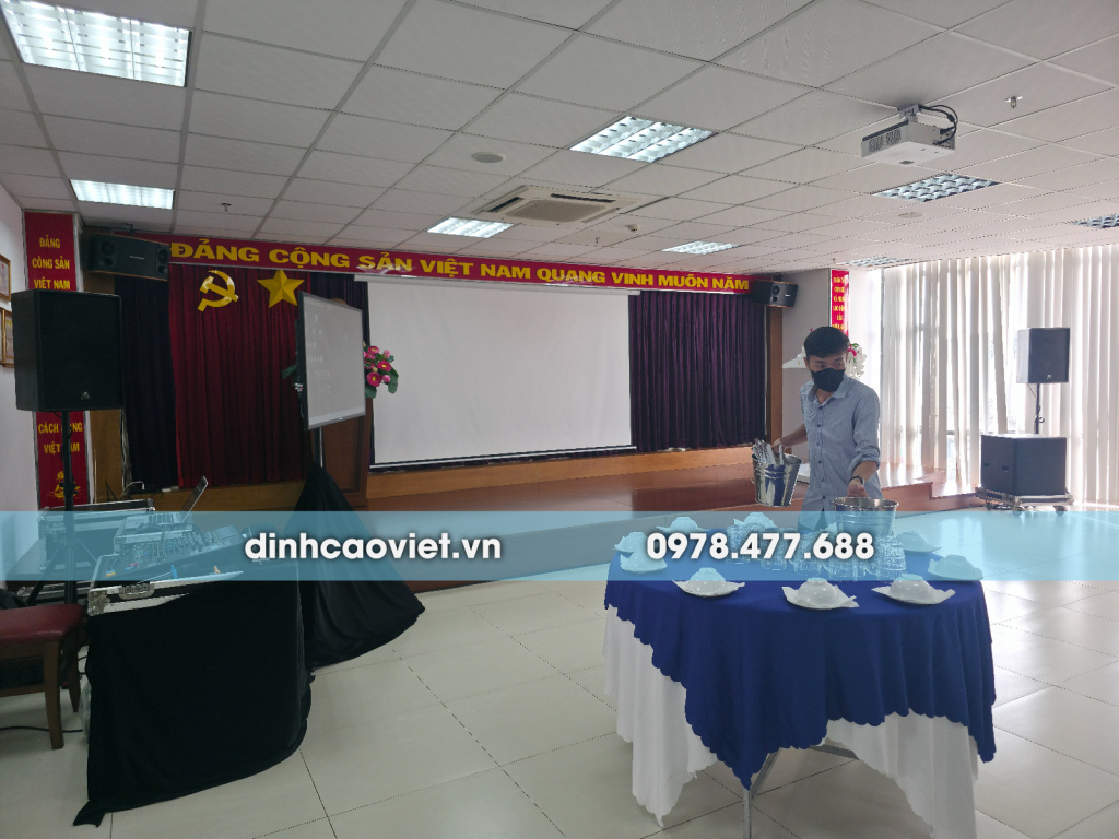 ANH_WEB 4-01.JPG