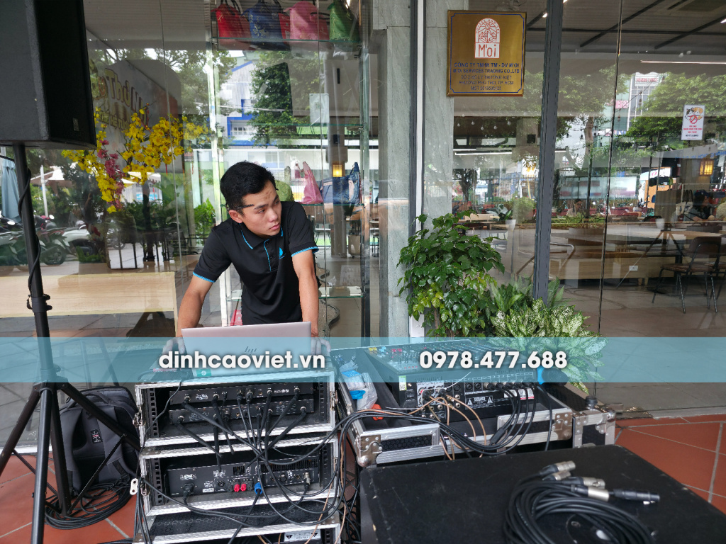 anh_web 4-01.jpg